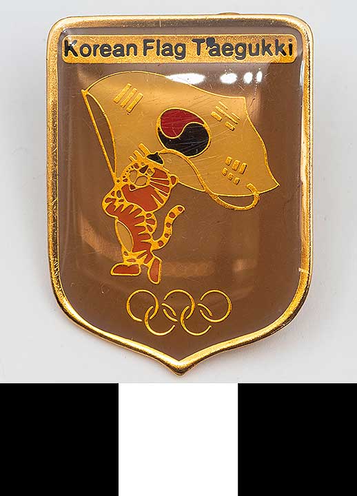 Thumbnail of Commemorative Olympic Pin:  1988 Seoul Flag Tiger (2003.09.0008)
