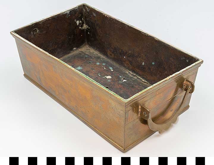 Thumbnail of Betel Nut Box (2004.11.0042A)