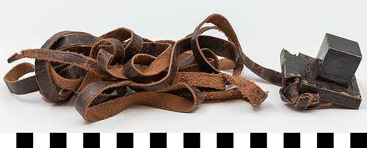 Thumbnail of Tefillin (2011.18.0002A)