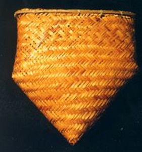 Thumbnail of Basket Pouch (1998.19.0337)