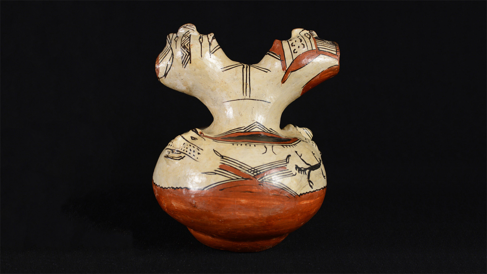 Featured Artifact: Festival Drinking Vessel: Unaimanda, Two-Headed Effigy 1997.15.0132
overview image