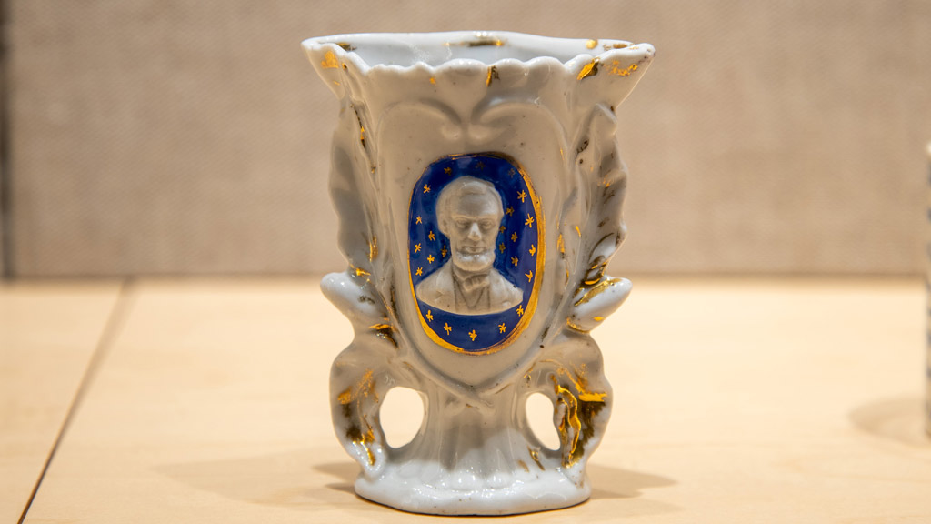 Porcelain Dinnerware: Bringing Campaign Images Home