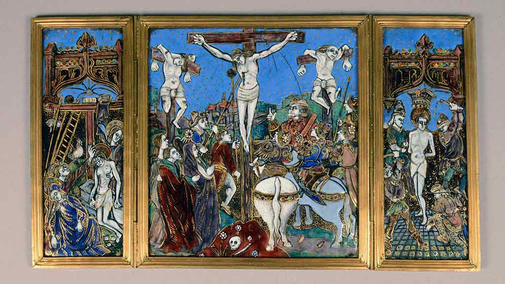 Triptych depicting the crucification of christ