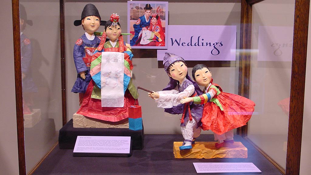 Korean dolls shop traditional dress