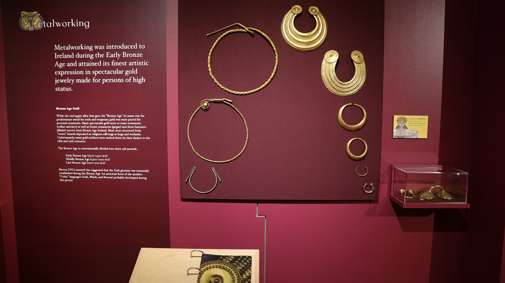 circular jewelries