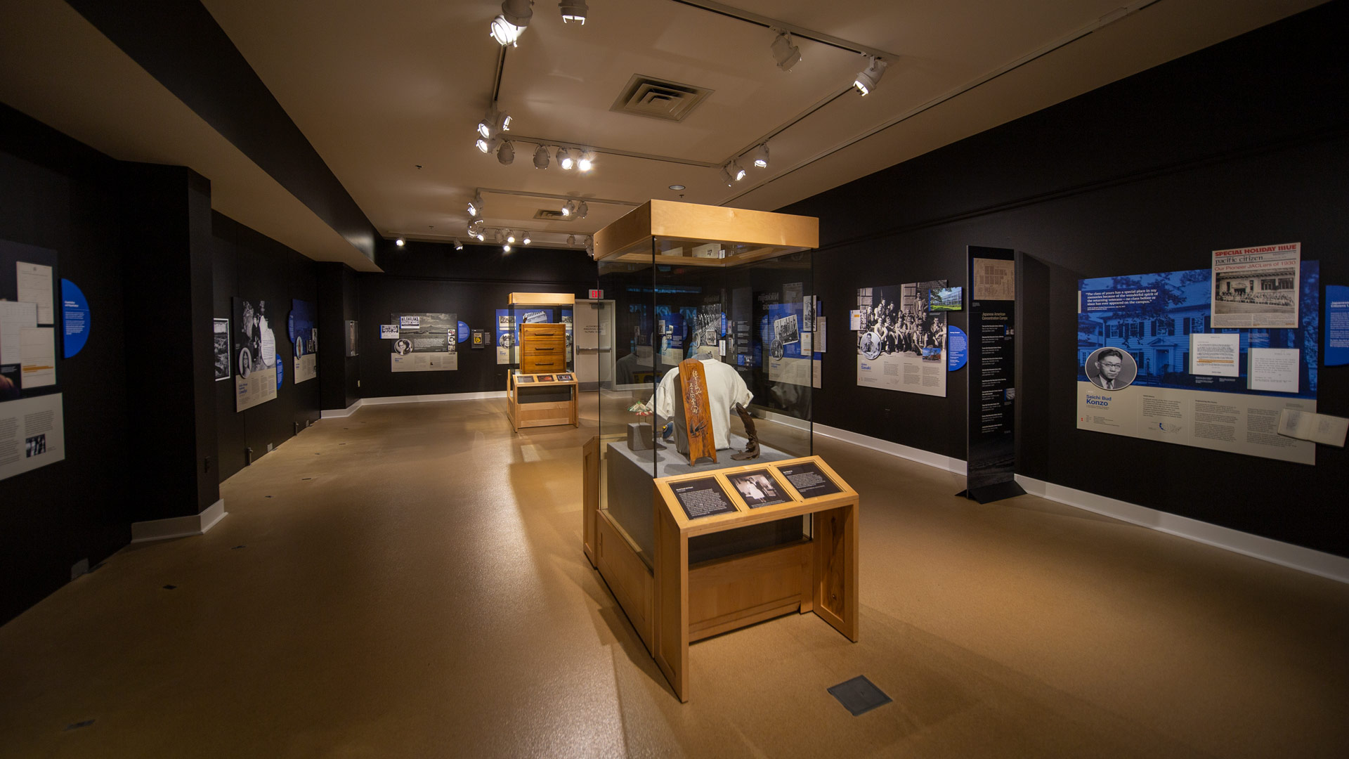 overview photo of the exhibit gallery