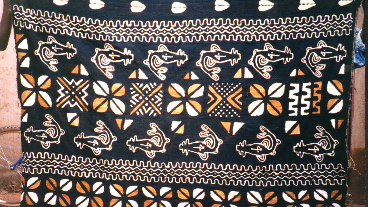 a cloth with a catfish desing